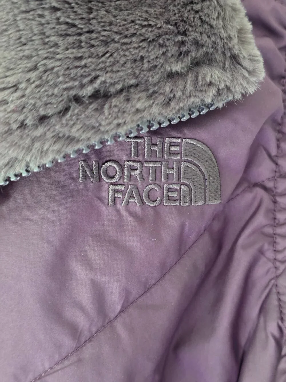 The North Face Mossbud Insulated Reversible Vest Purple | Small | EUC Soft Fuzzy